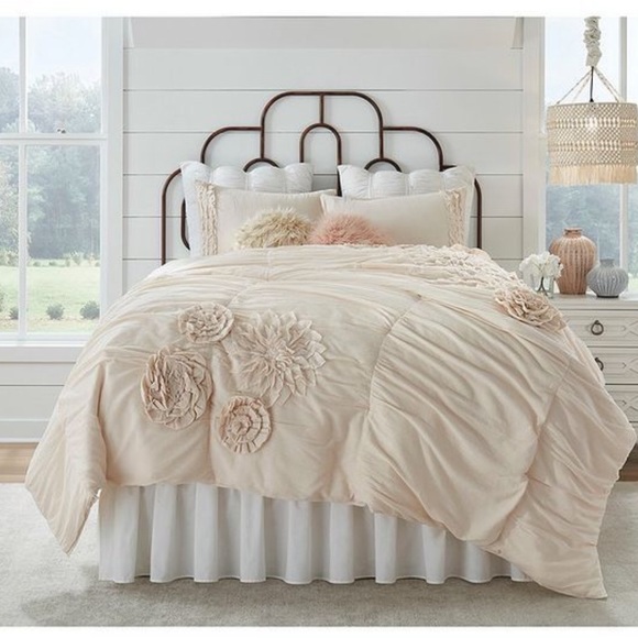 Bedding Studio D Jaden Floral Applique Comforter Mini Set Poshmark